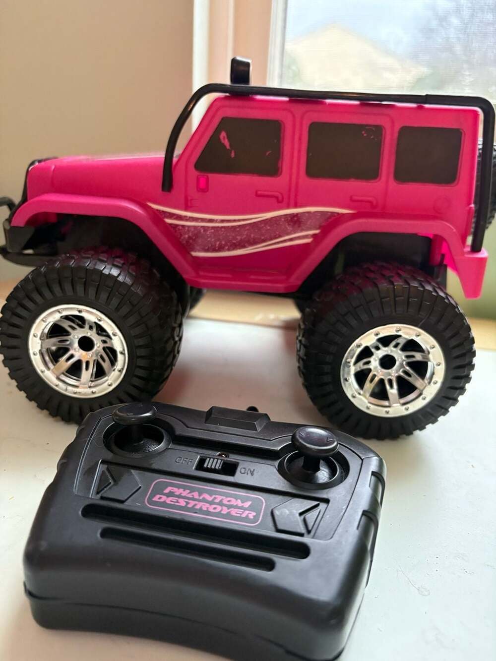 Sharper Image Pink Trail Pixie RC Phantom Destroyer All-Terrain Vehicle